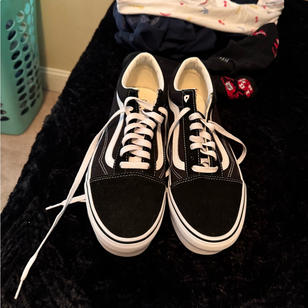 Platform vans - Picture 2 of 7